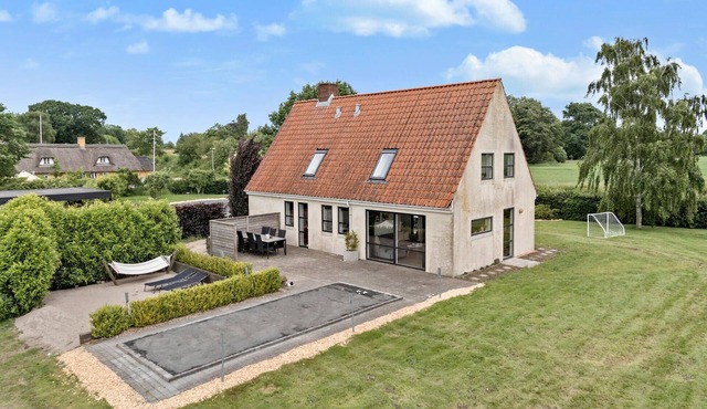 Cozy home in Haderslev with WiFi