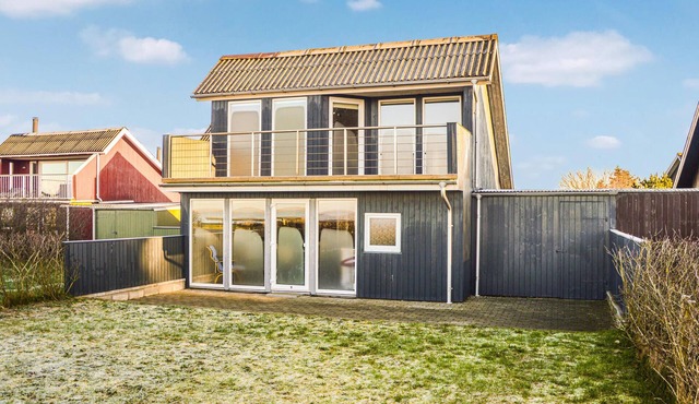 Cozy home in Hemmet with house sea view