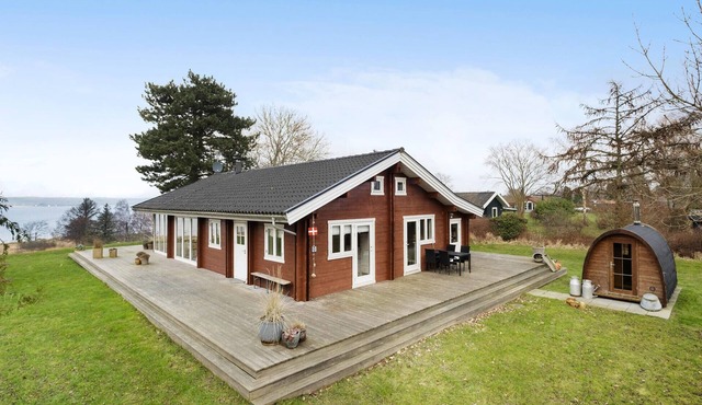 Cozy home in Holbæk with house sea view