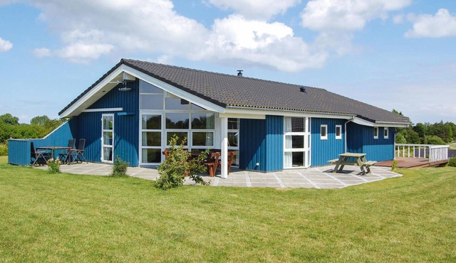 Cozy home in Humble with sauna