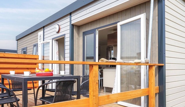 Cozy home in Hvide Sande with WiFi