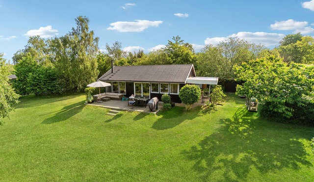 Cozy home in Jægerspris with kitchen