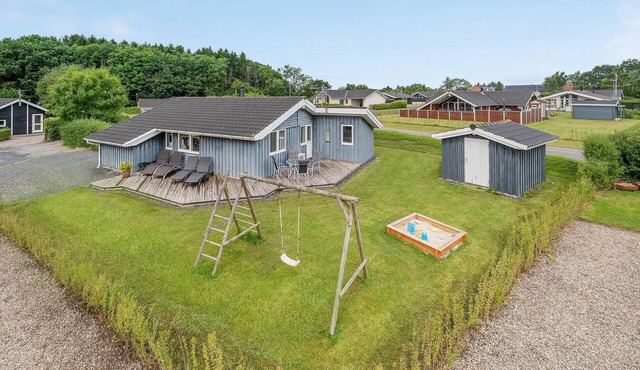 Cozy home in Juelsminde with sauna
