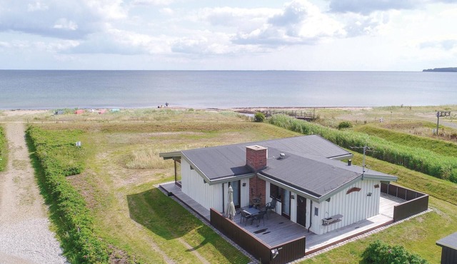 Cozy home in Juelsminde with sauna