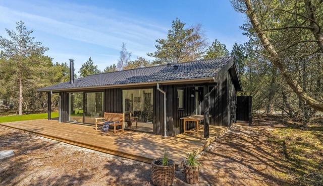 Cozy home in Læsø with kitchen