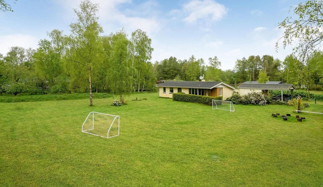 Cozy home in Læsø with WiFi