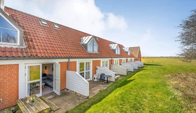 Cozy home in Lemvig with WiFi