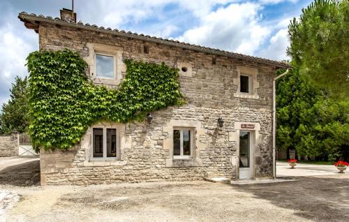 Cozy Home In Lonnes With Heated Swimming Pool