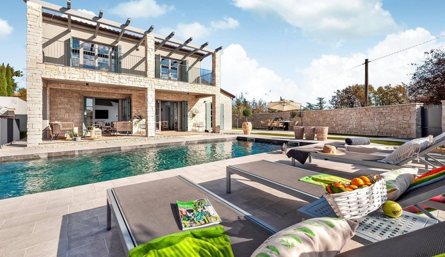 Cozy home in Matuhanci with sauna