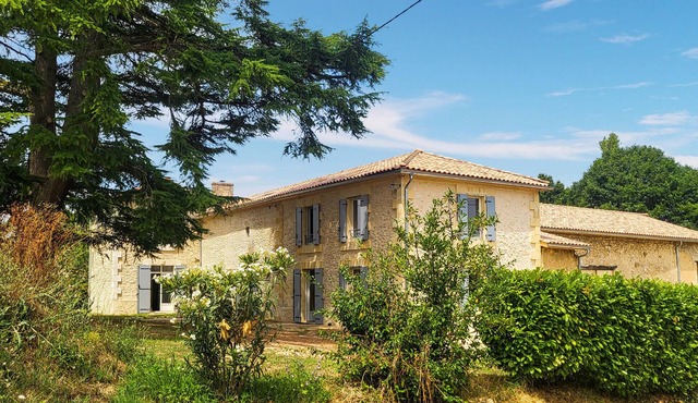 Cozy home in Montcaret with WiFi