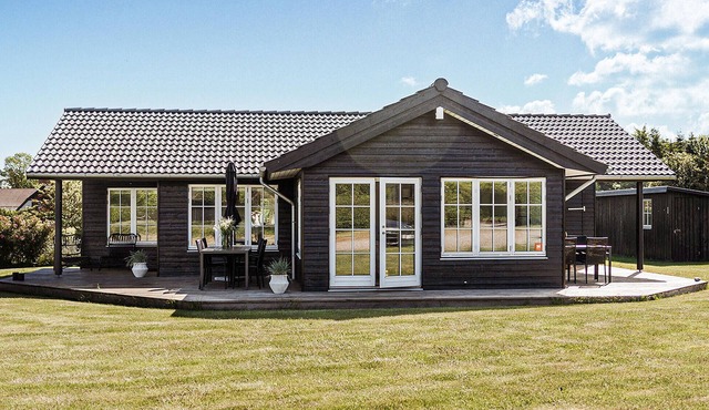 Cozy home in Nordborg with WiFi