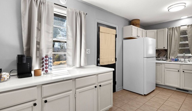 Cozy Home in Oak Ridge w/3BR