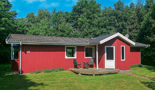 Cozy home in Oksbøl with WiFi