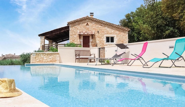 Cozy home in Orgnac-l'Aven with WiFi