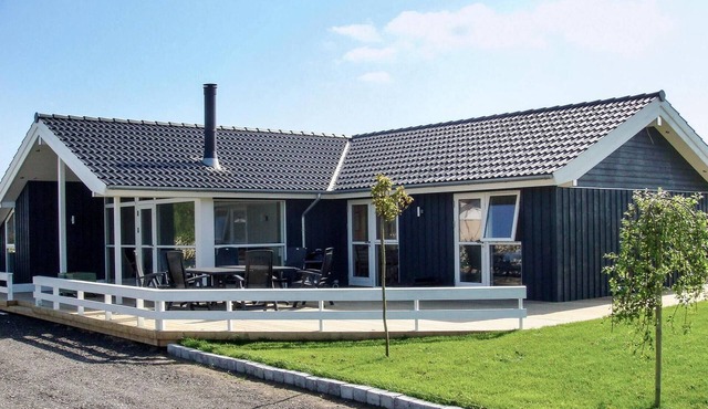 Cozy home in Otterup with WiFi