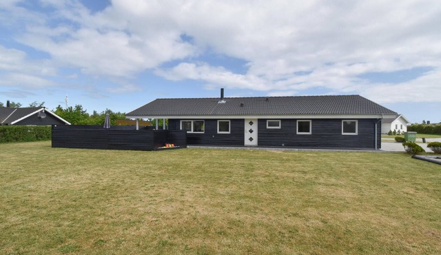 Cozy home in Otterup with sauna