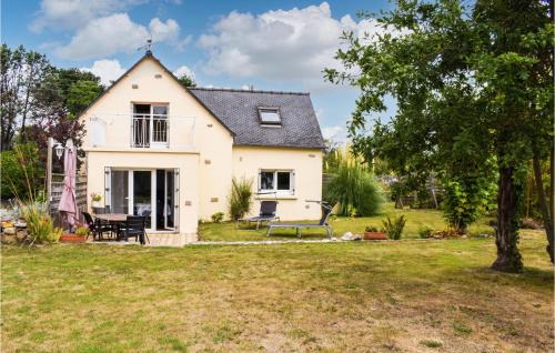 Cozy Home In Plouézec With Wifi