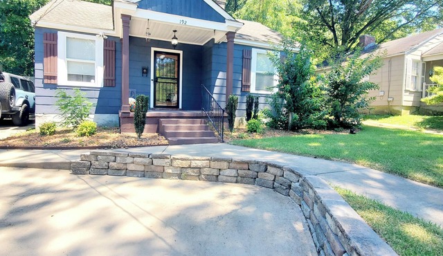 Cozy home in quiet neighborhood