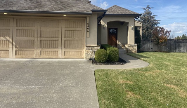 Cozy home in quiet neighborhood. Extremely nice part of Tulsa