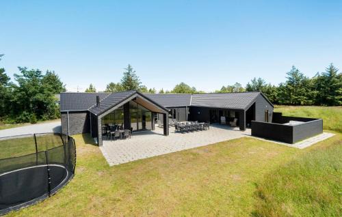 Cozy Home In Rømø With Sauna