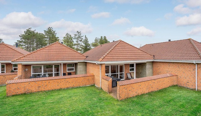 Cozy home in Rømø with sauna