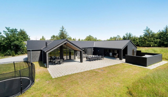 Cozy home in Rømø with sauna
