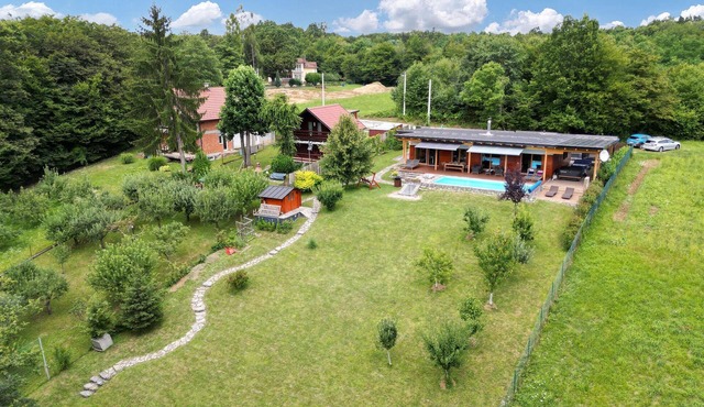 Cozy home in Rakov Potok with sauna