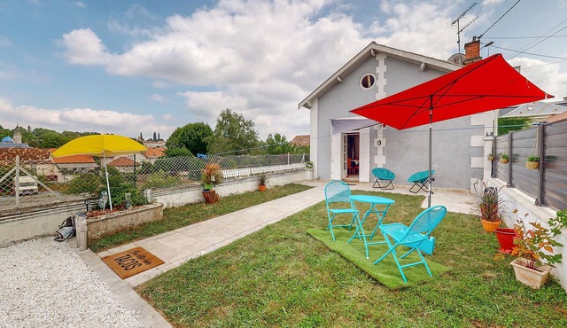 Cozy home in Riberac with WiFi