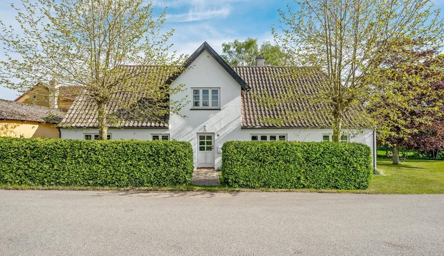 Cozy home in Rudkøbing with WiFi