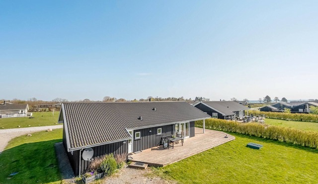 Cozy home in Rudkøbing with WiFi