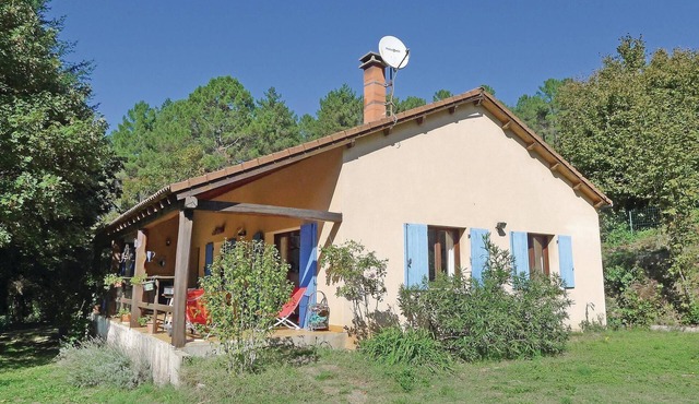 Cozy home in Sénéchas