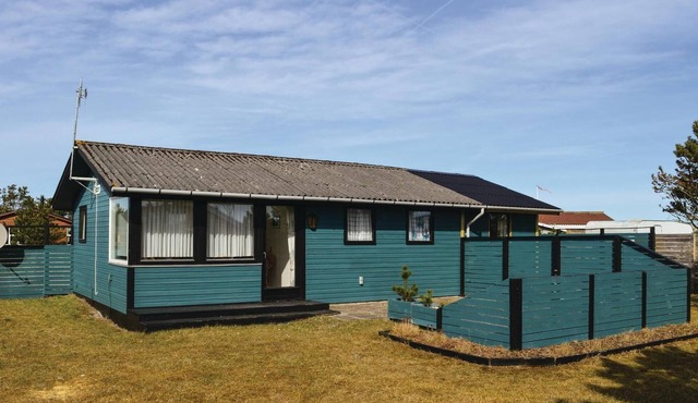 Cozy home in Sæby with WiFi