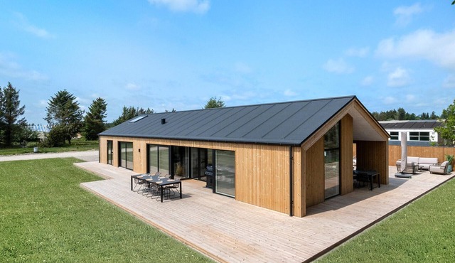 Cozy home in Saltum with sauna