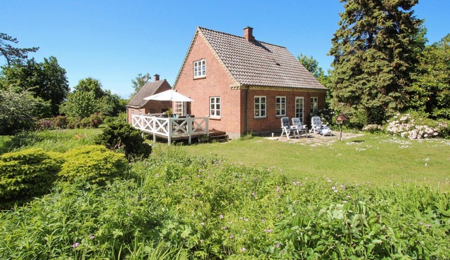 Cozy home in Samsø with WiFi