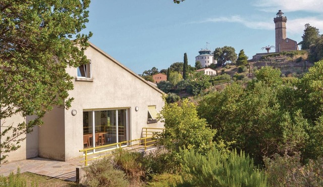 Cozy home in San Giuliano with WiFi