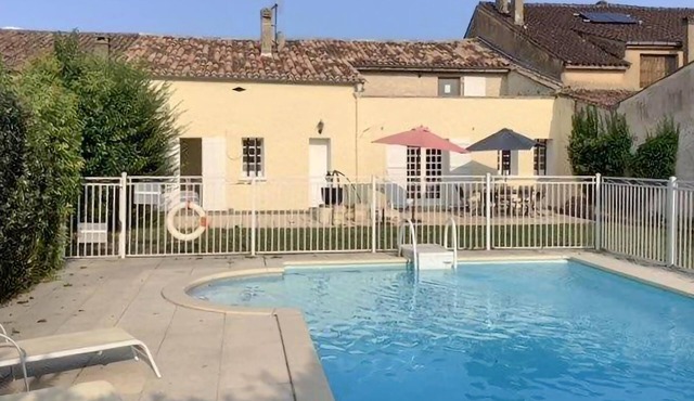 Cozy home in Saussignac with kitchen
