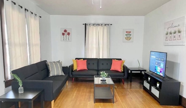 Cozy Home in Shelbyville, 10 min to Casino!