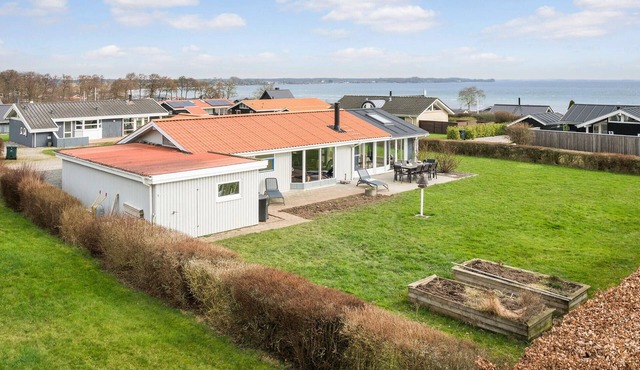 Cozy home in Sjølund with sauna