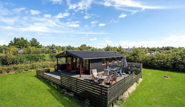 Cozy home in Skjern with kitchen