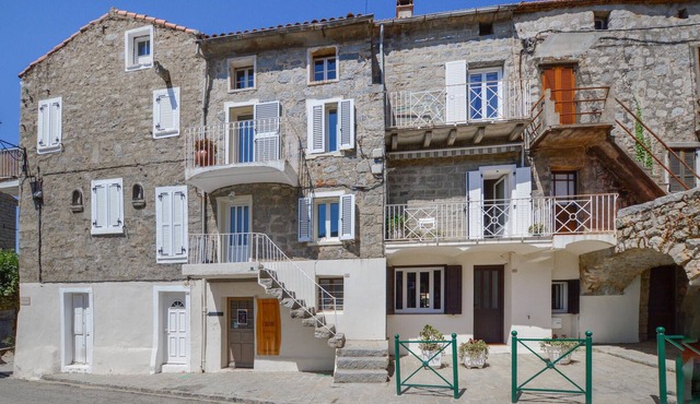 Cozy home in Sollacaro with WiFi