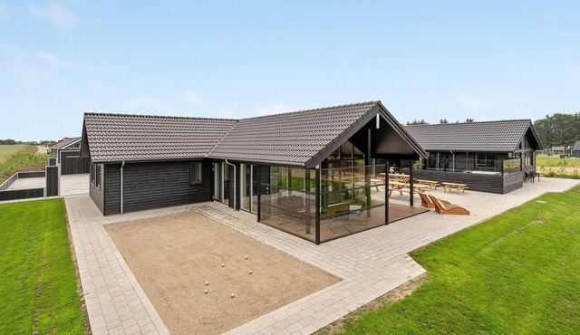 Cozy home in Spøttrup with WiFi