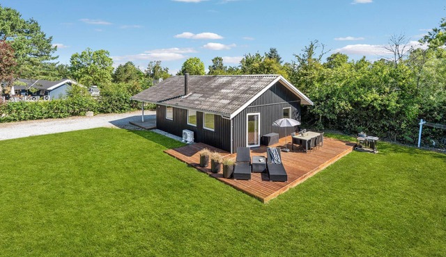 Cozy home in Sydals with sauna