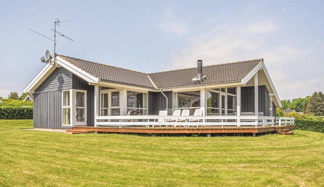 Cozy home in Sydals with sauna