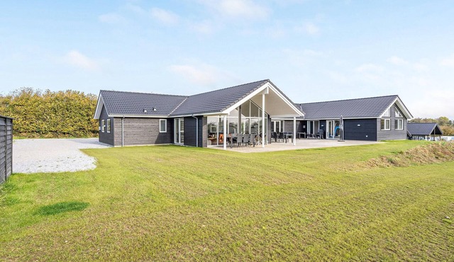 Cozy home in Sydals with sauna