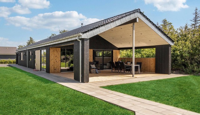 Cozy home in Tarm with sauna