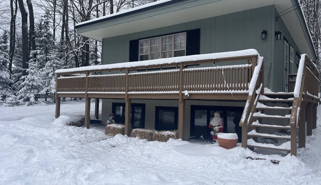 Cozy home in the ADK, amazing location!