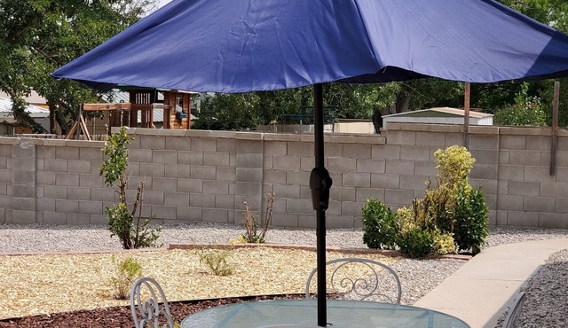 COZY HOME IN THE HEART OF ALBUQUERQUE AMENITIES