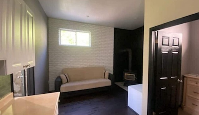 Cozy Home in the Heart of Bancroft