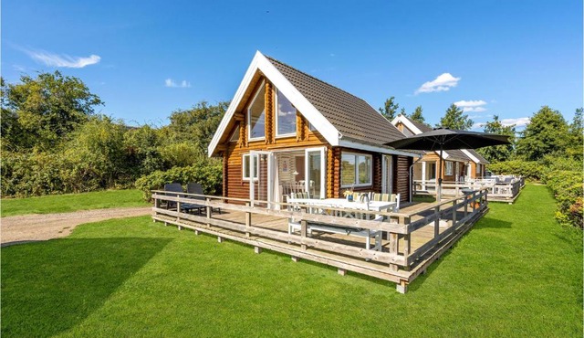 Cozy Home In Tranekær With Kitchen