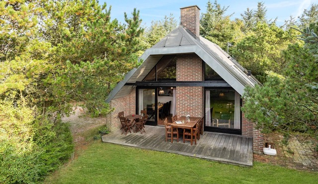 Cozy home in Vestervig with sauna